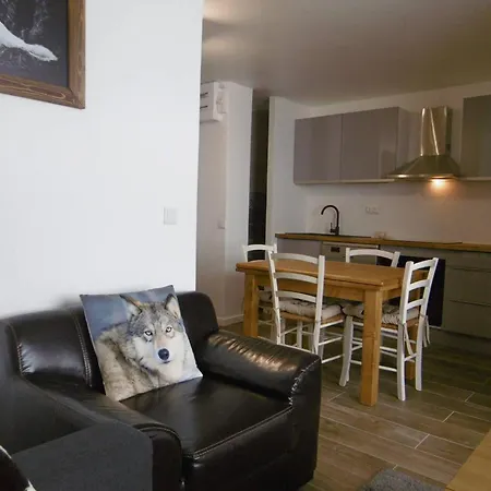 Cosy Au Pied Des Pistes, Balcon, Casier A Skis - Fr-1-355-197 * Les Allues